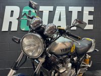 YAMAHA XJR1300