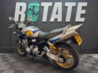 YAMAHA XJR1300