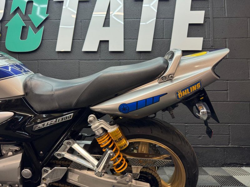 YAMAHA XJR1300