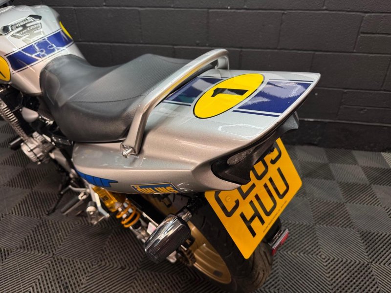 YAMAHA XJR1300