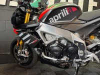 APRILIA Tuono 1100 V4