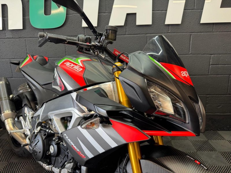 APRILIA Tuono 1100 V4