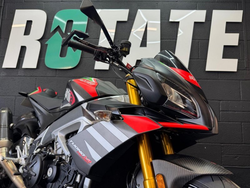 APRILIA Tuono 1100 V4
