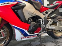 HONDA CBR1000RR Fireblade