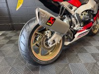 HONDA CBR1000RR Fireblade