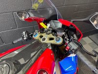 HONDA CBR1000RR Fireblade