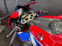 HONDA CBR1000RR Fireblade