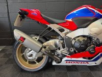 HONDA CBR1000RR Fireblade