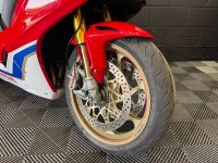 HONDA CBR1000RR Fireblade
