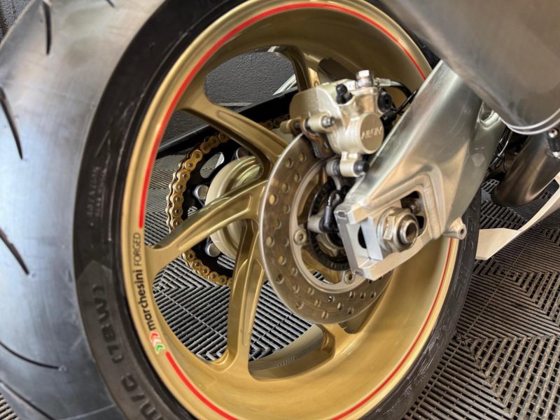HONDA CBR1000RR Fireblade