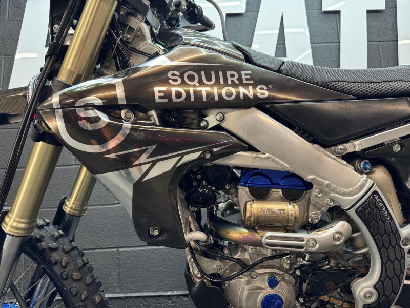 YAMAHA 