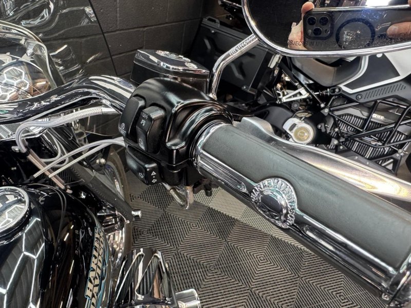HARLEY-DAVIDSON Softail