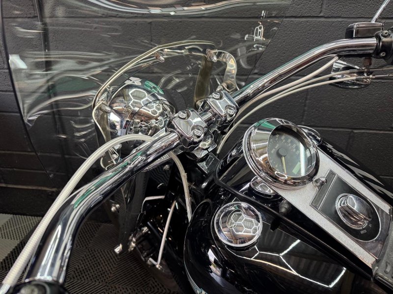 HARLEY-DAVIDSON Softail