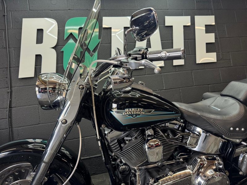 HARLEY-DAVIDSON Softail