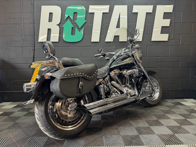 HARLEY-DAVIDSON Softail