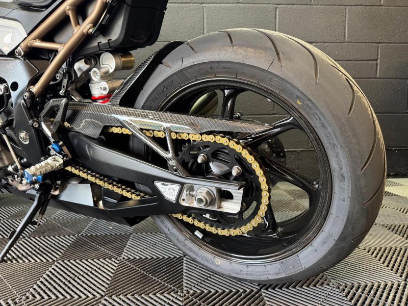 BMW S1000R