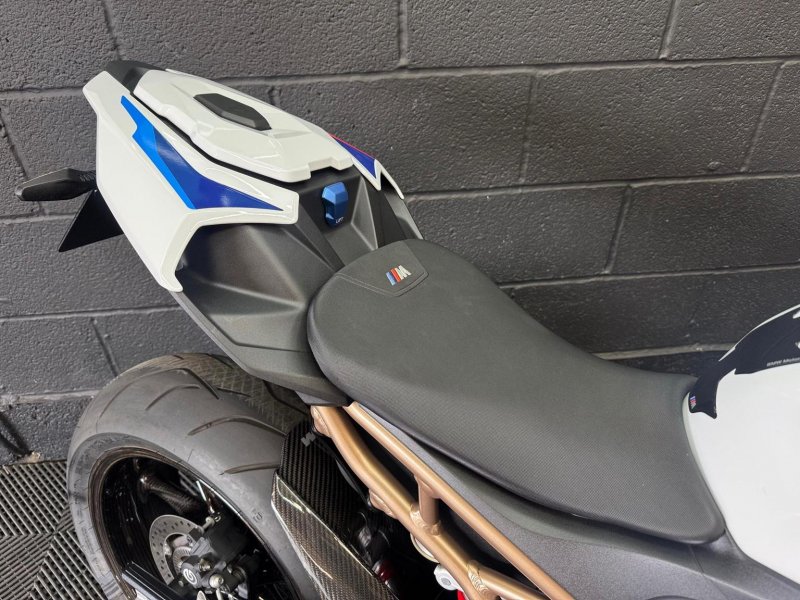 BMW S1000R