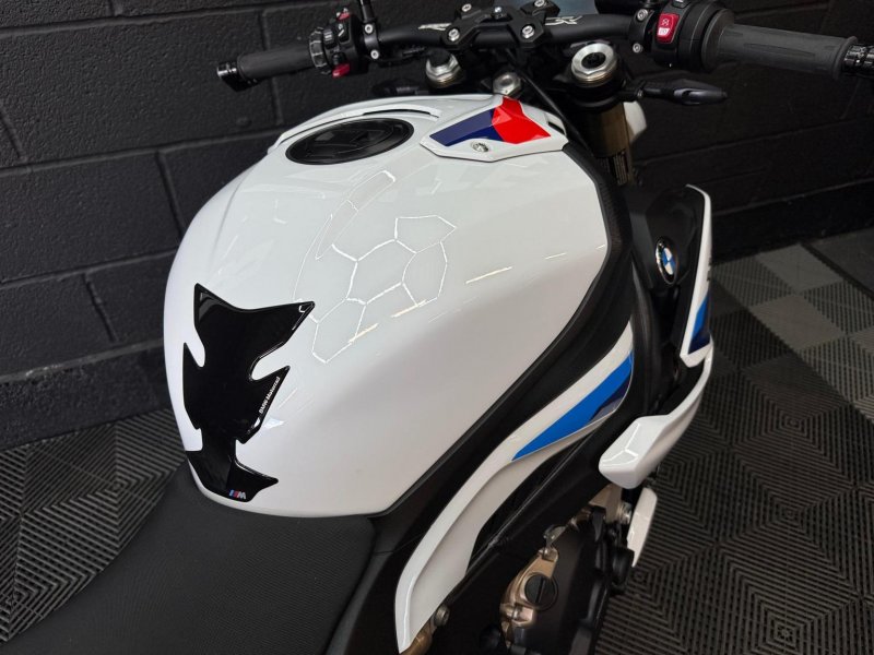 BMW S1000R