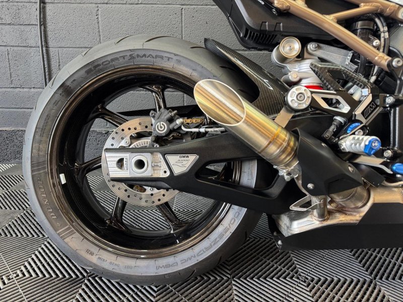 BMW S1000R