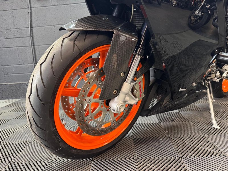 KTM RC8