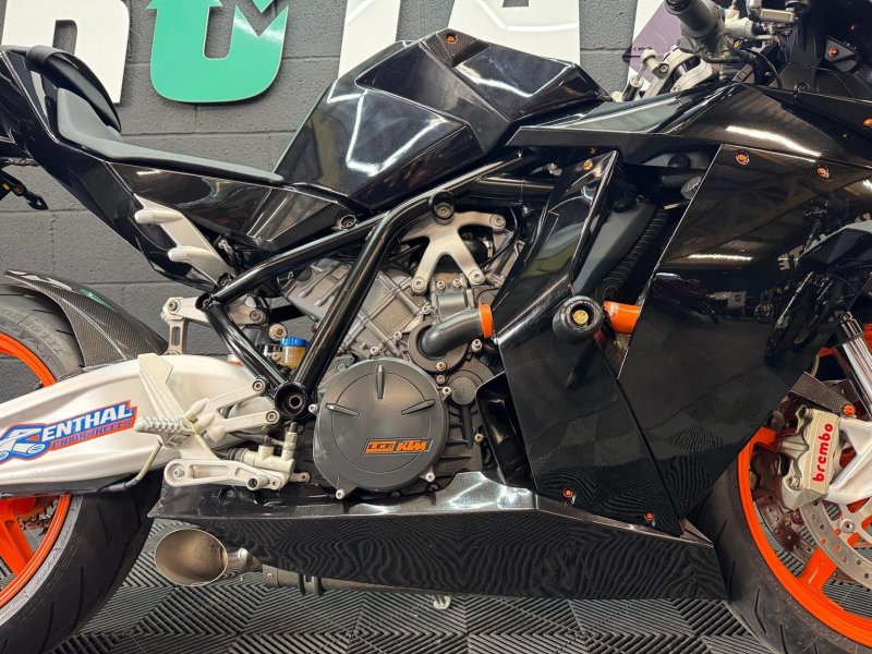 KTM RC8