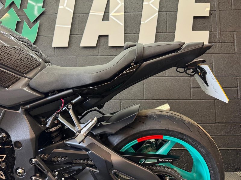YAMAHA MT-10