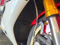 YAMAHA R1