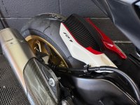 YAMAHA R1