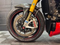 DUCATI Streetfighter