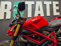 DUCATI Streetfighter