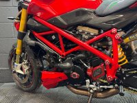 DUCATI Streetfighter