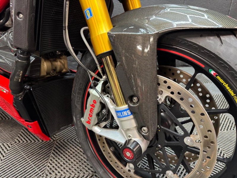 DUCATI Streetfighter