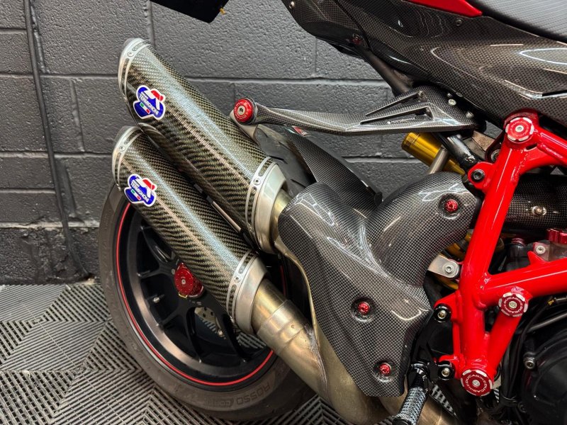 DUCATI Streetfighter