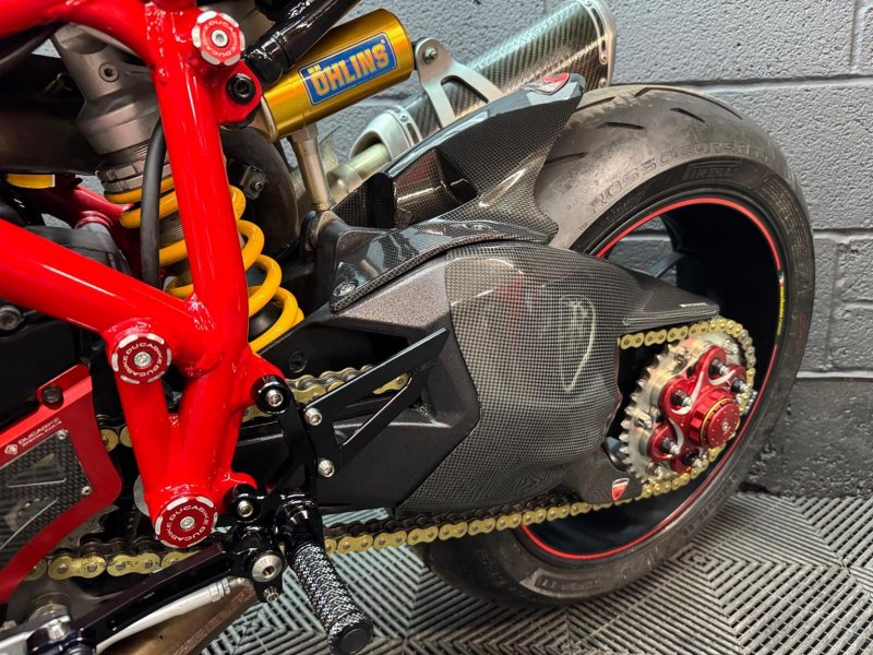 DUCATI Streetfighter