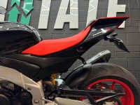 APRILIA Tuono 1100 V4