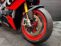 APRILIA Tuono 1100 V4