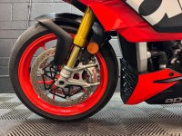 APRILIA Tuono 1100 V4
