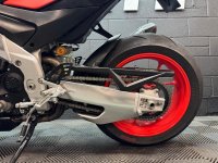 APRILIA Tuono 1100 V4