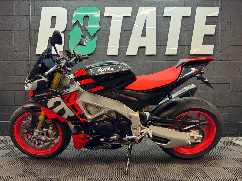 APRILIA Tuono 1100 V4