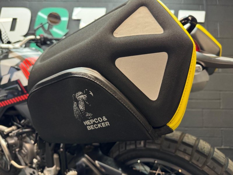DUCATI 