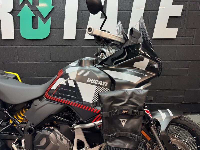 DUCATI 