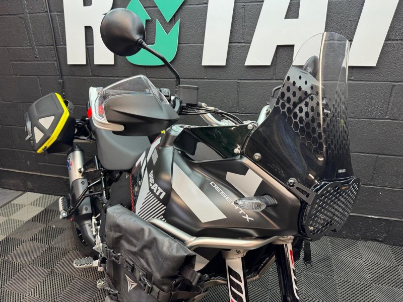 DUCATI 