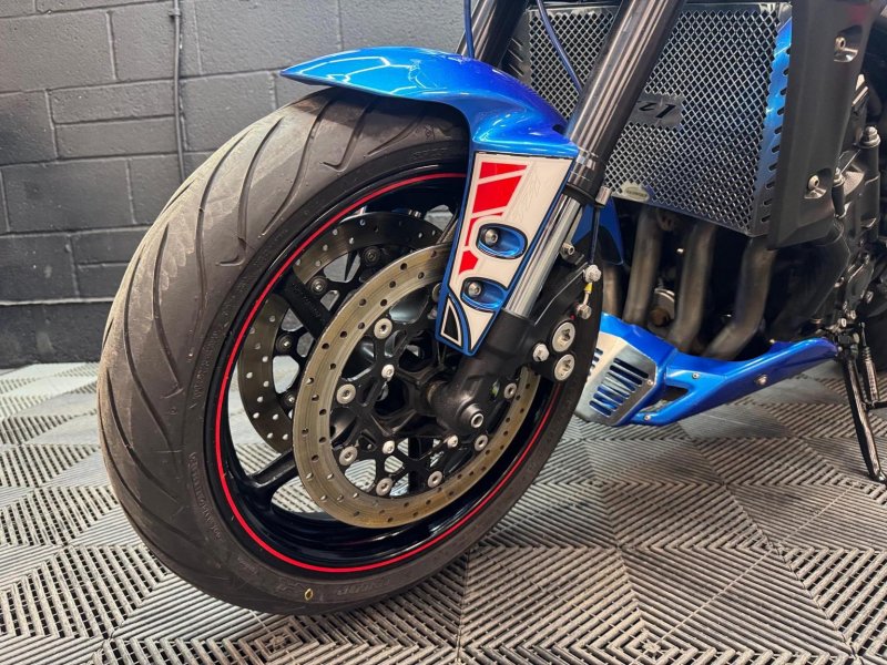 YAMAHA FZ1