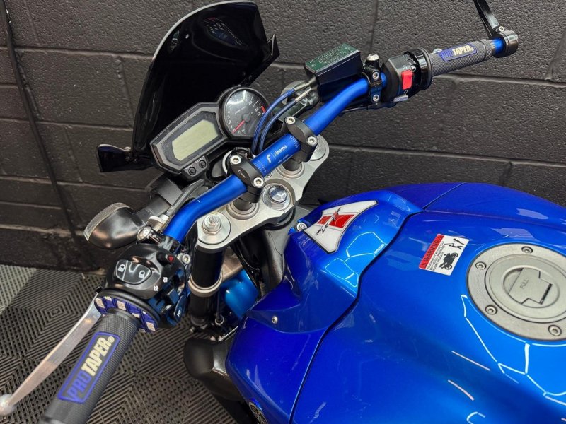 YAMAHA FZ1