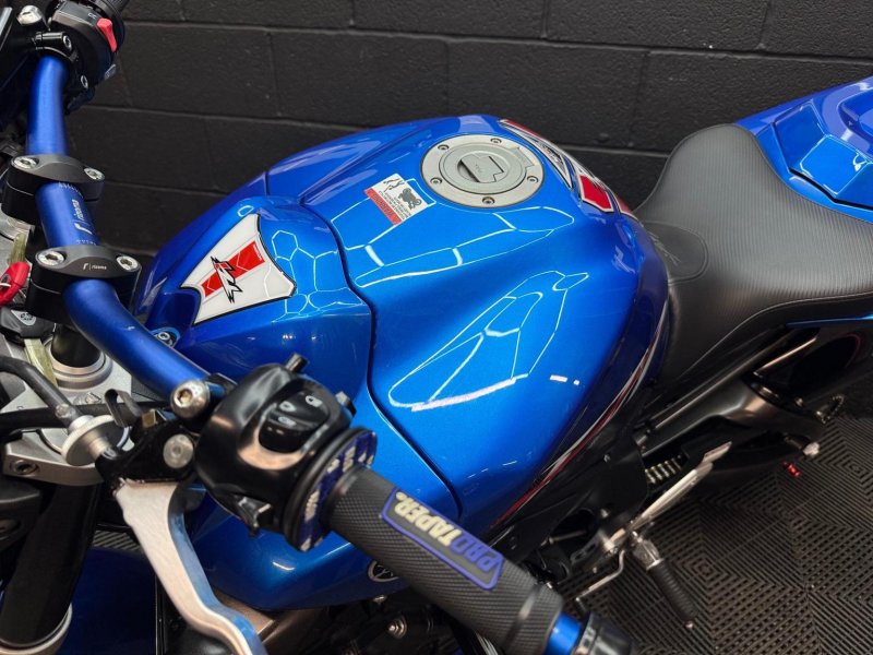 YAMAHA FZ1