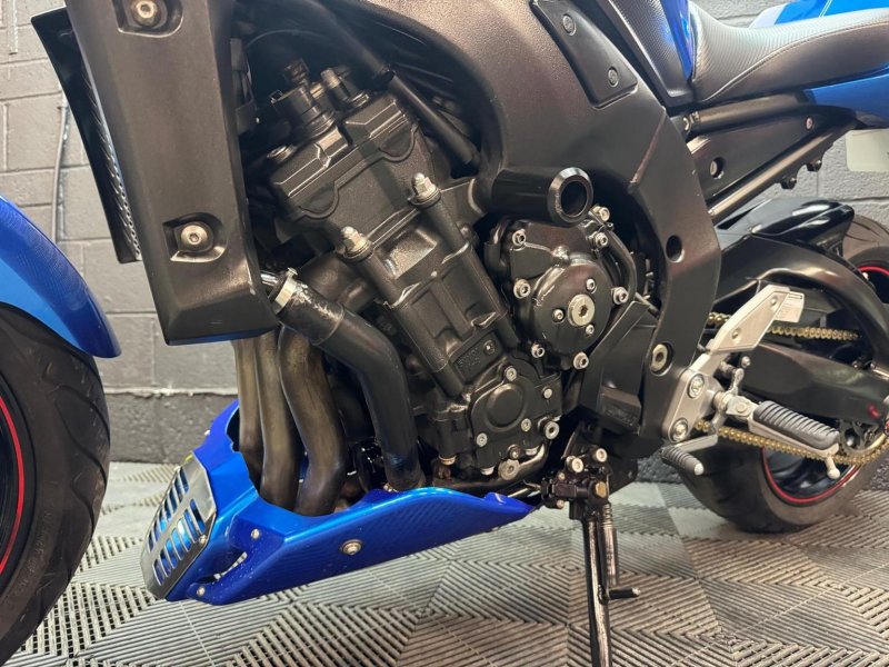 YAMAHA FZ1