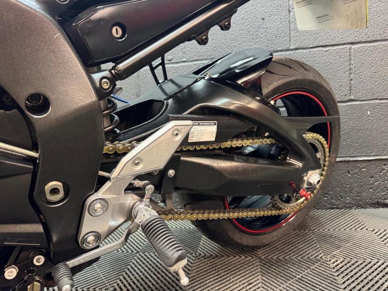 YAMAHA FZ1