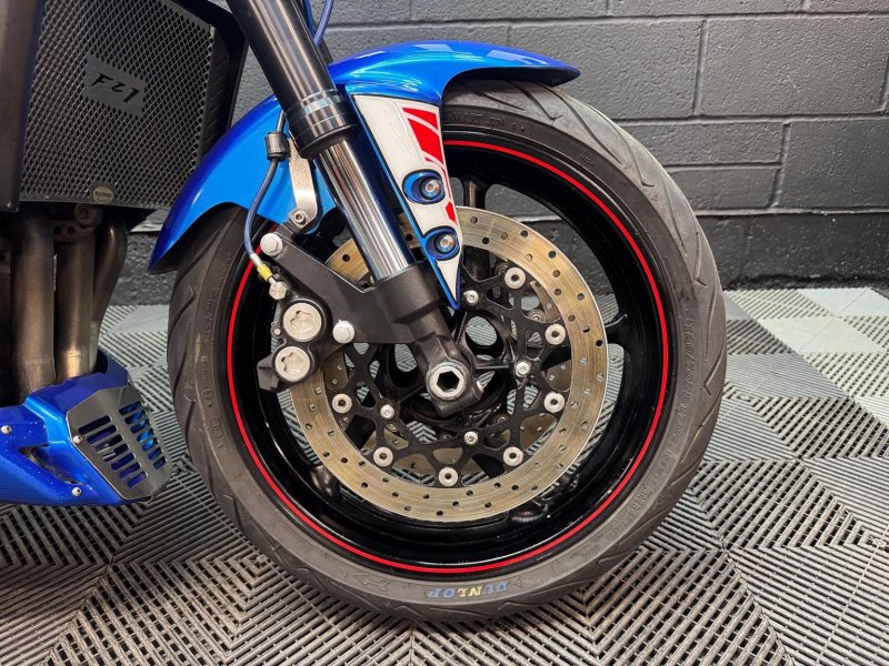 YAMAHA FZ1