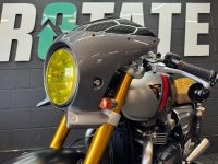 TRIUMPH THRUXTON 1200 RS