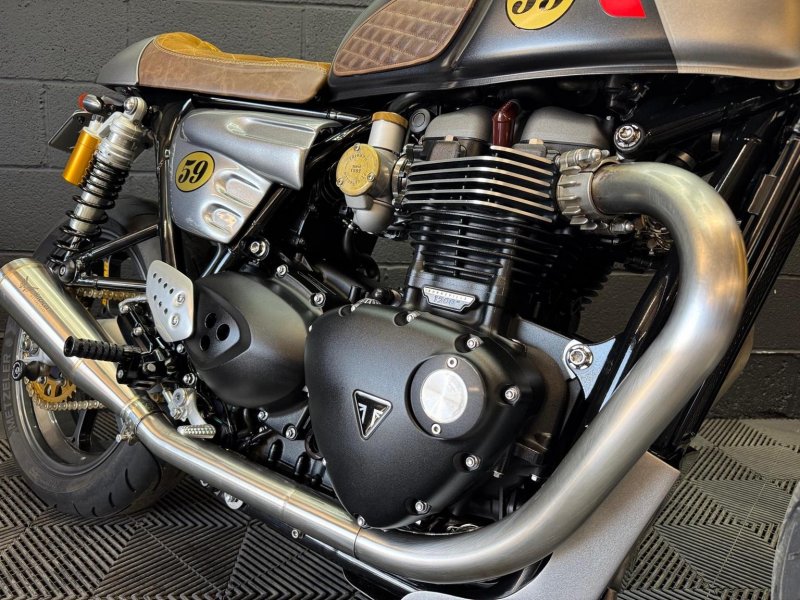 TRIUMPH THRUXTON 1200 RS